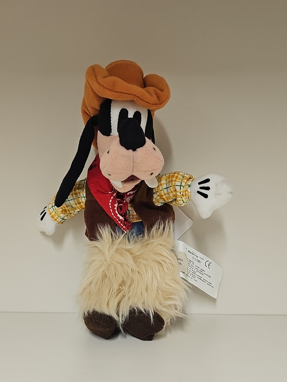 Vintage New w/ Tags Disneyland Frontier Land Cowboy Goofy Beanie Plush - Limited